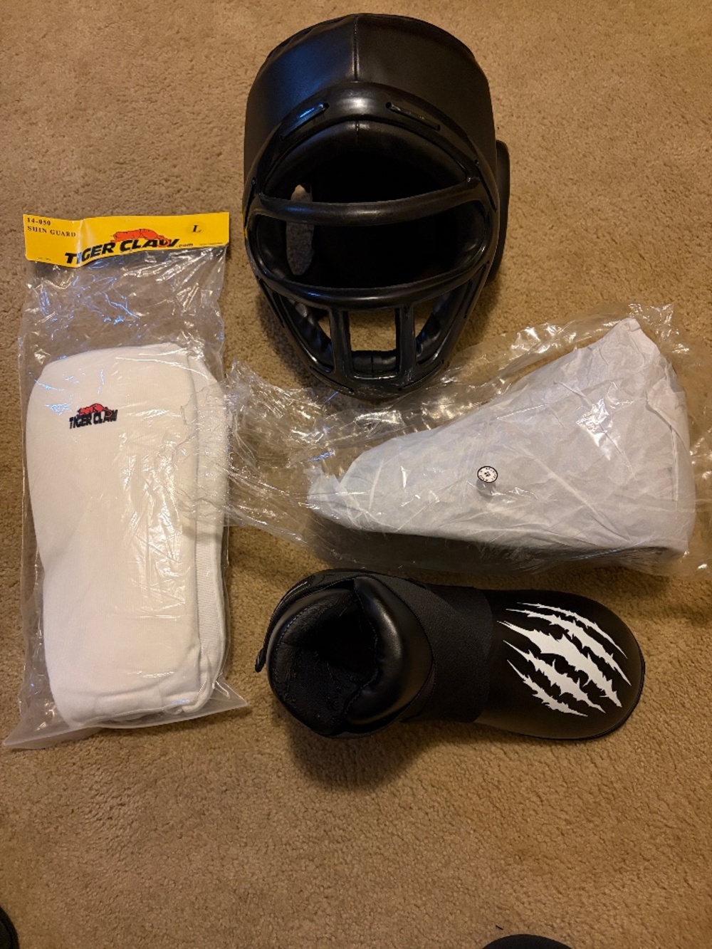 Tiger Claw Martial Arts Accessories